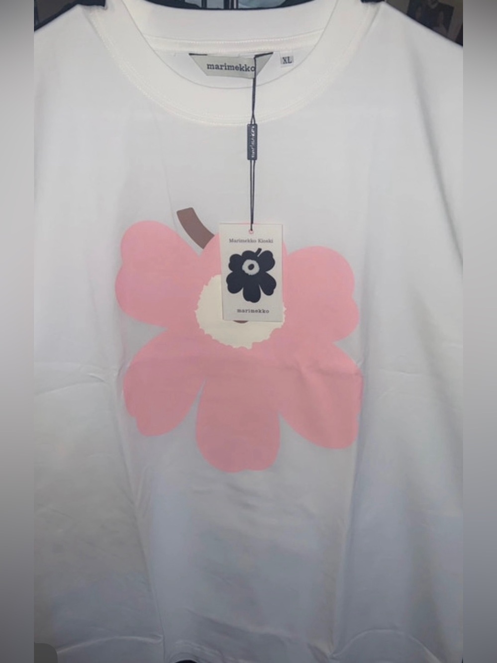 Marimekko White Tee with Pink Unikko Flower